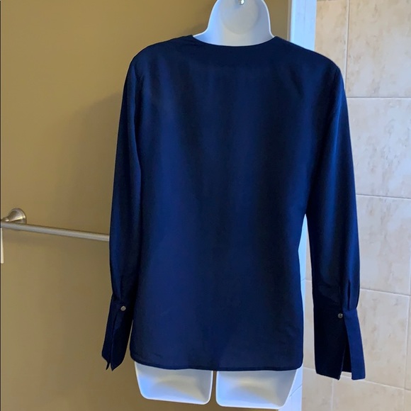 Beautiful midnight blue blouse - Picture 2 of 5